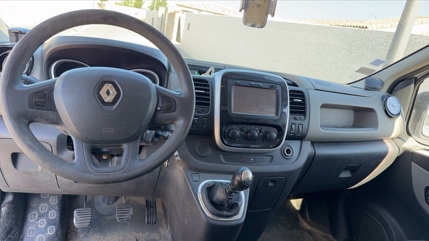 Renault Trafic - Photo 11
