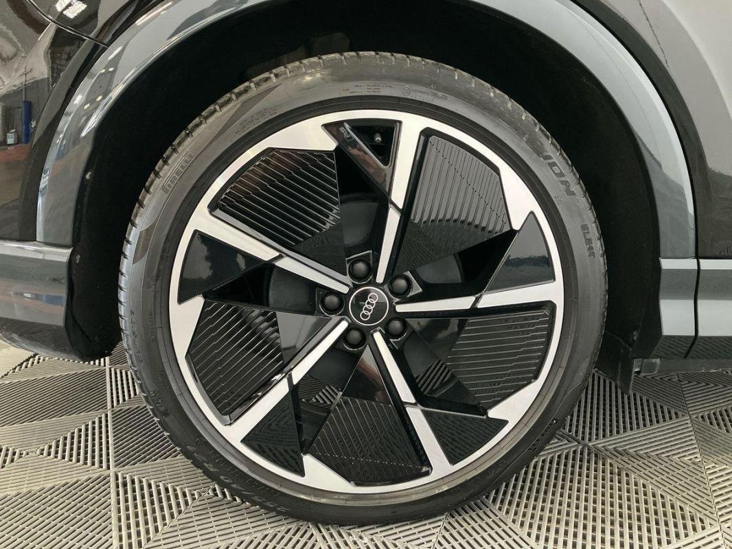 Audi Q4 e-tron - Photo 29