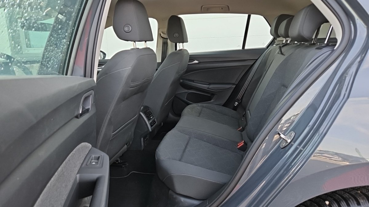 Volkswagen Golf - Photo 11