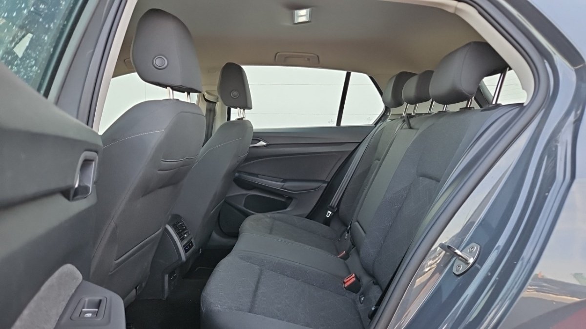 Volkswagen Golf - Photo 12