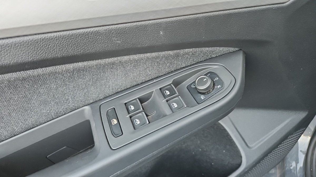 Volkswagen Golf - Photo 25