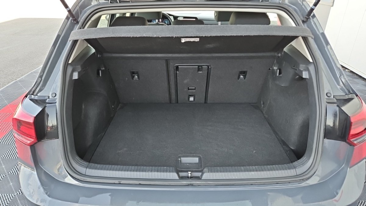 Volkswagen Golf - Photo 9