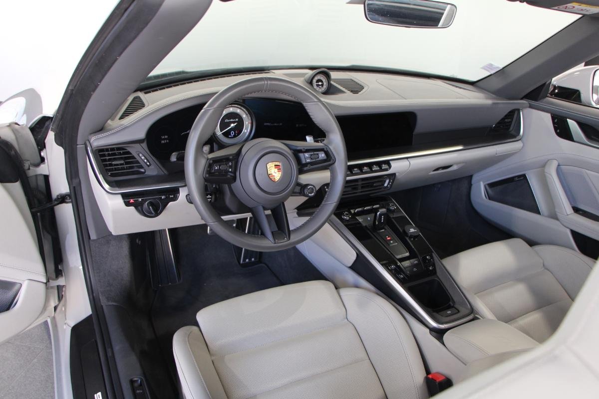 Porsche 911 - Photo 11