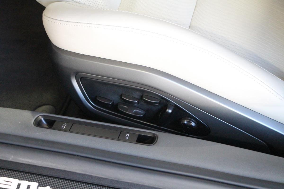 Porsche 911 - Photo 17