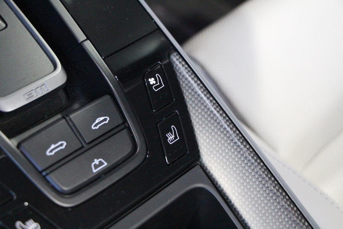 Porsche 911 - Photo 22
