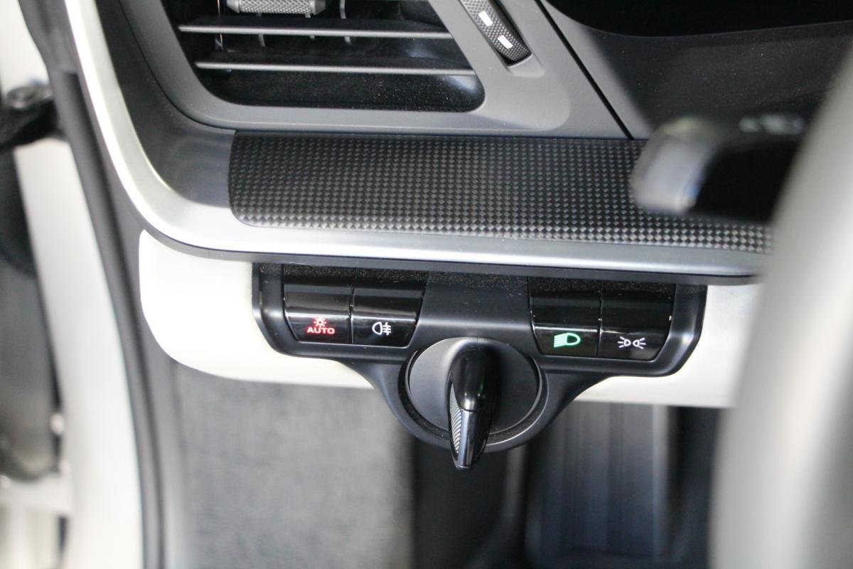 Porsche 911 - Photo 28