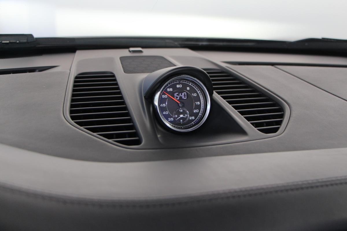 Porsche 911 - Photo 18