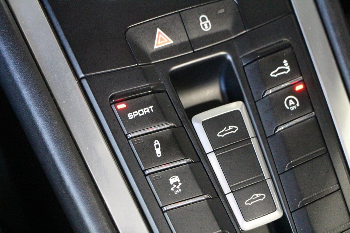 Porsche 911 - Photo 22
