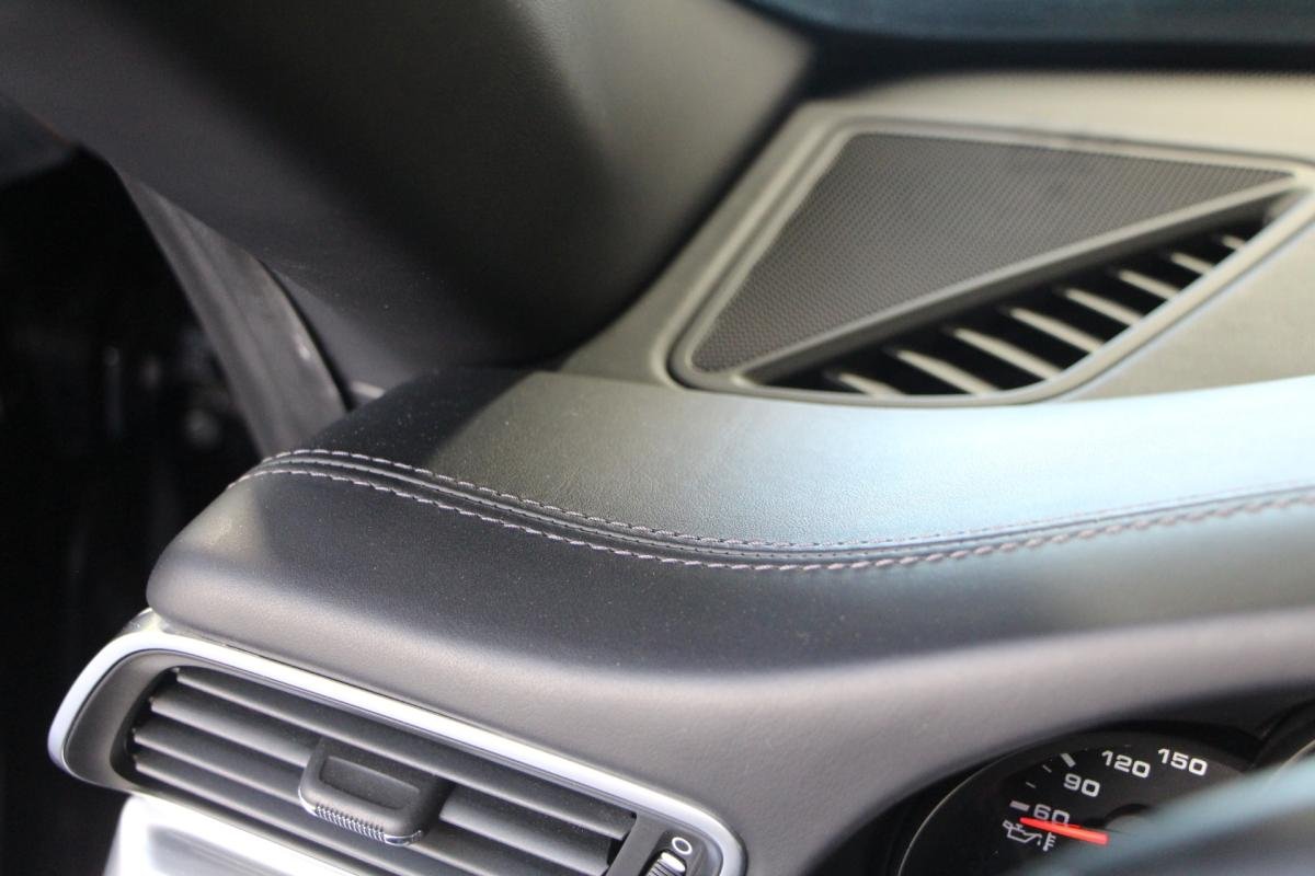 Porsche 911 - Photo 25