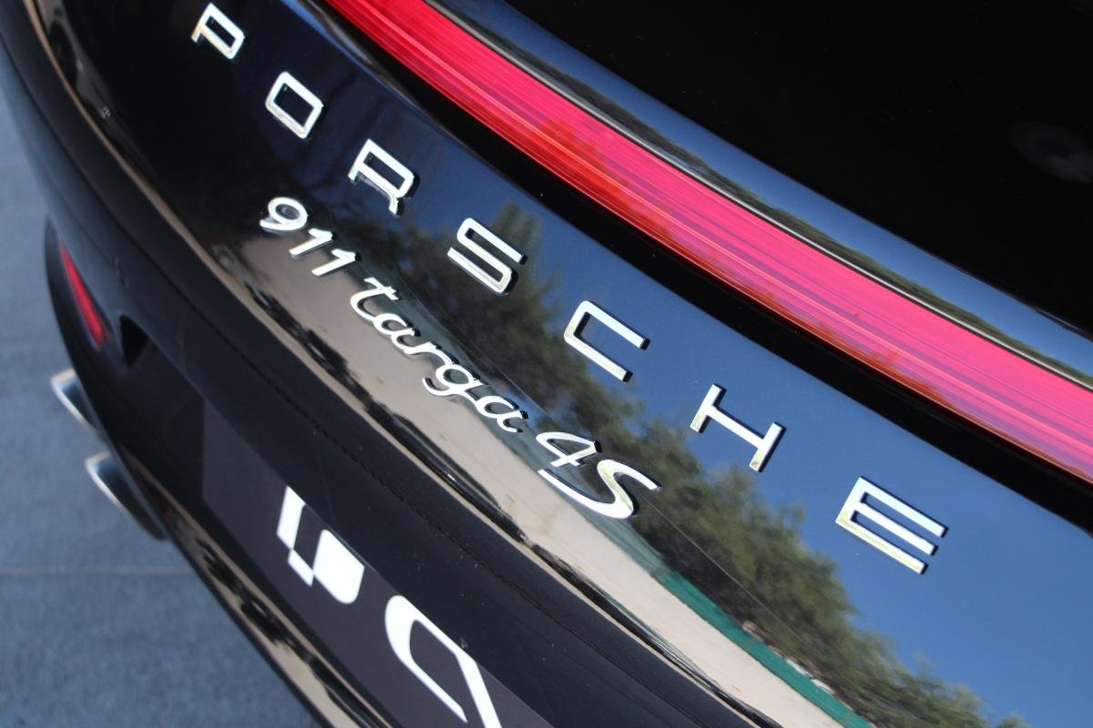 Porsche 911 - Photo 8
