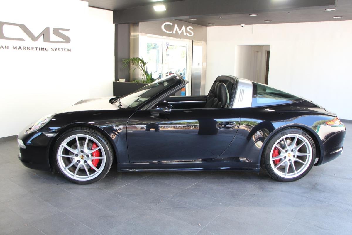 Porsche 911 - Photo 9