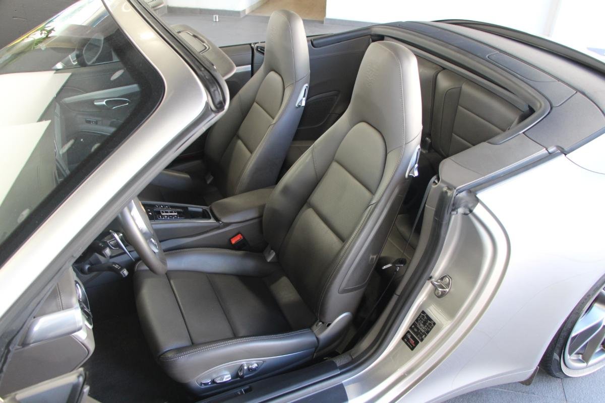 Porsche 911 - Photo 12
