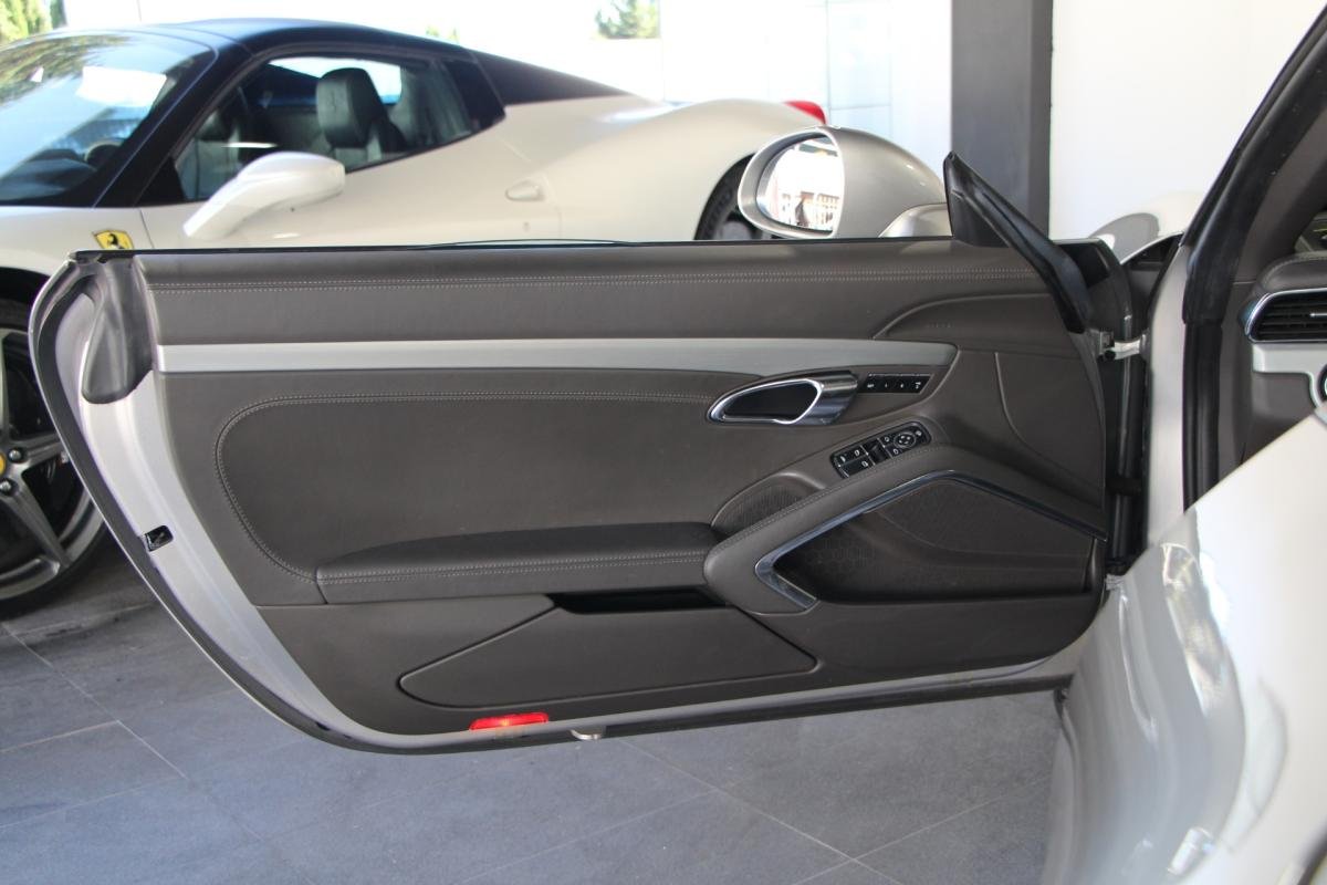 Porsche 911 - Photo 14