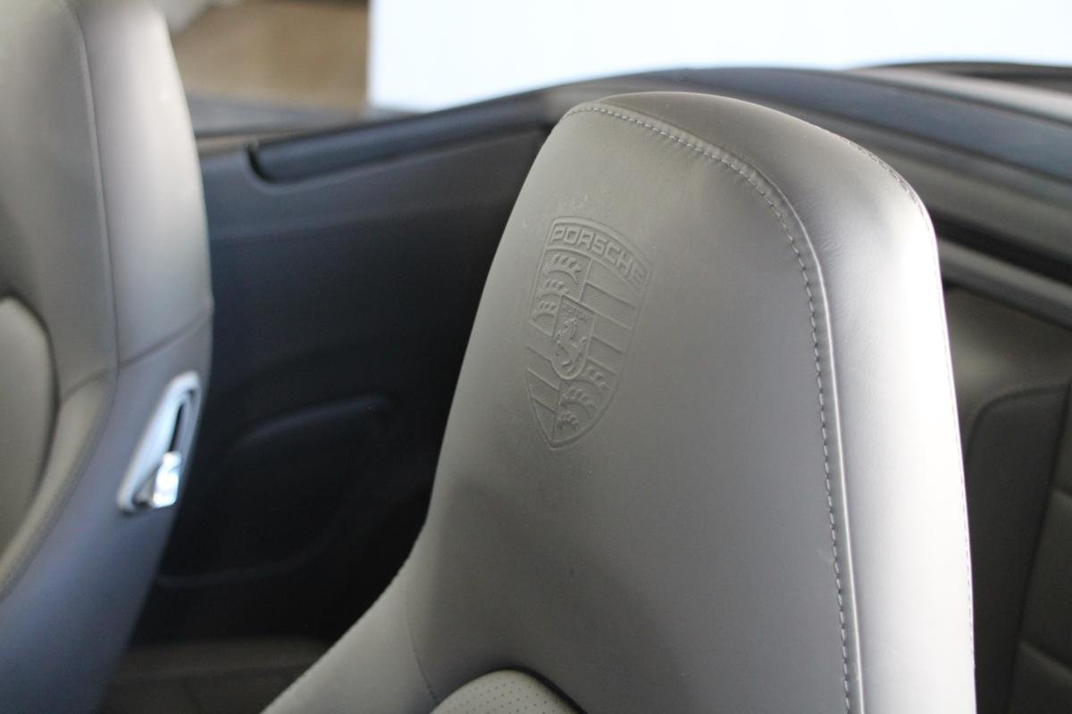 Porsche 911 - Photo 16