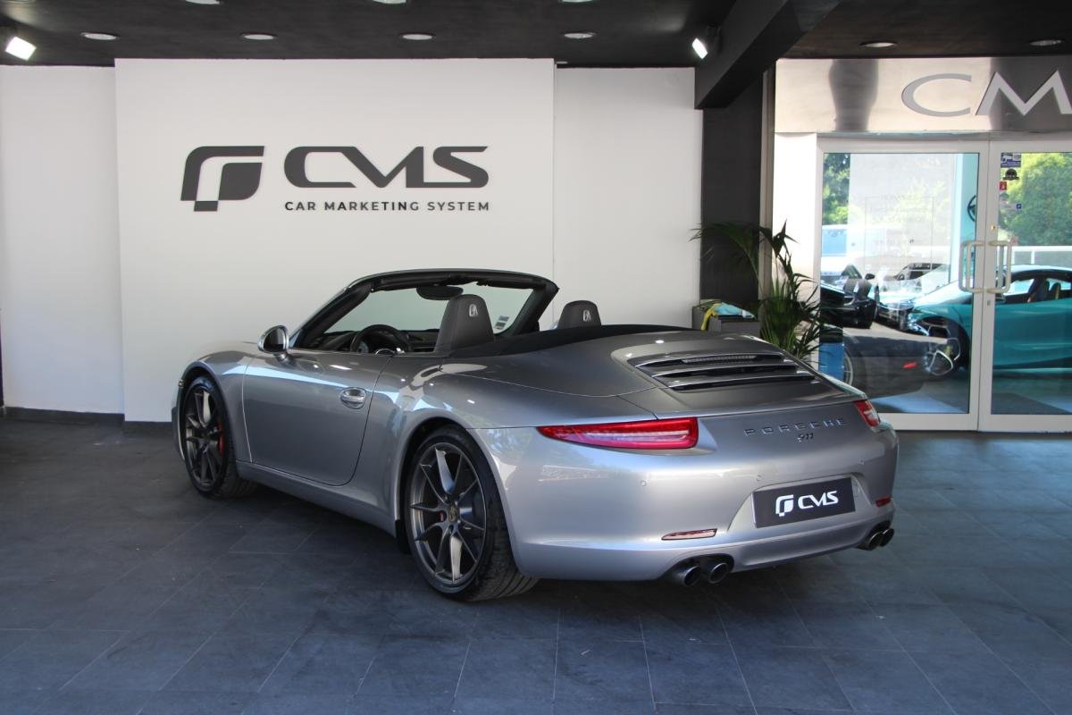 Porsche 911 - Photo 6