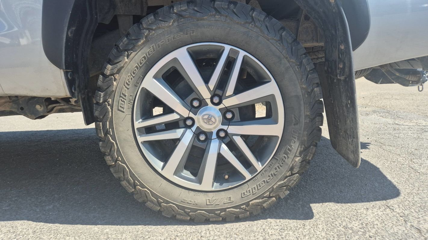 Toyota Hilux - Photo 19