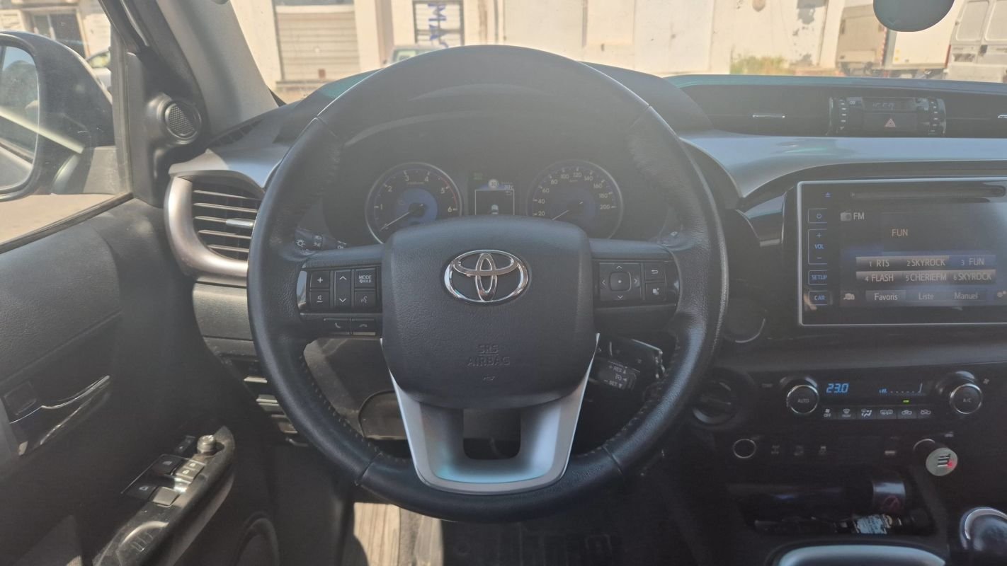 Toyota Hilux - Photo 22