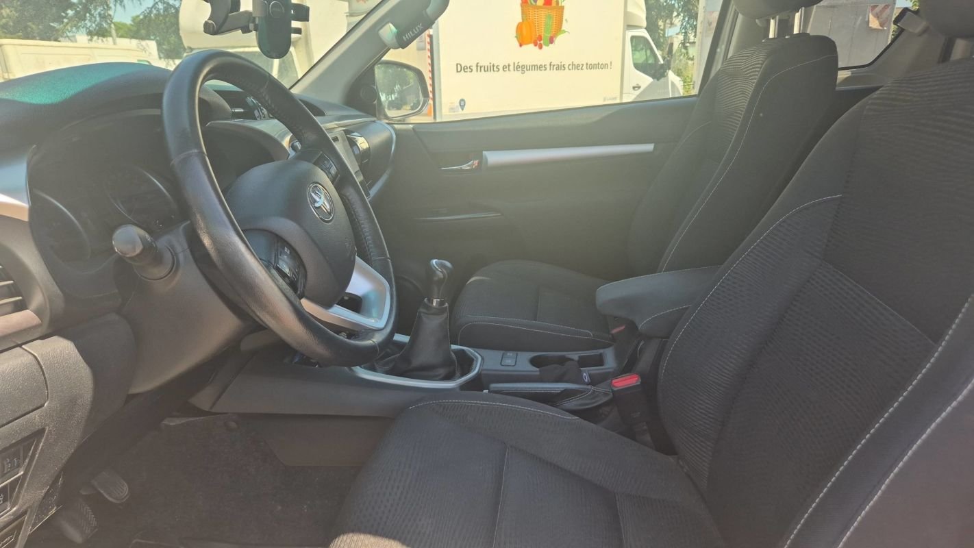 Toyota Hilux - Photo 28