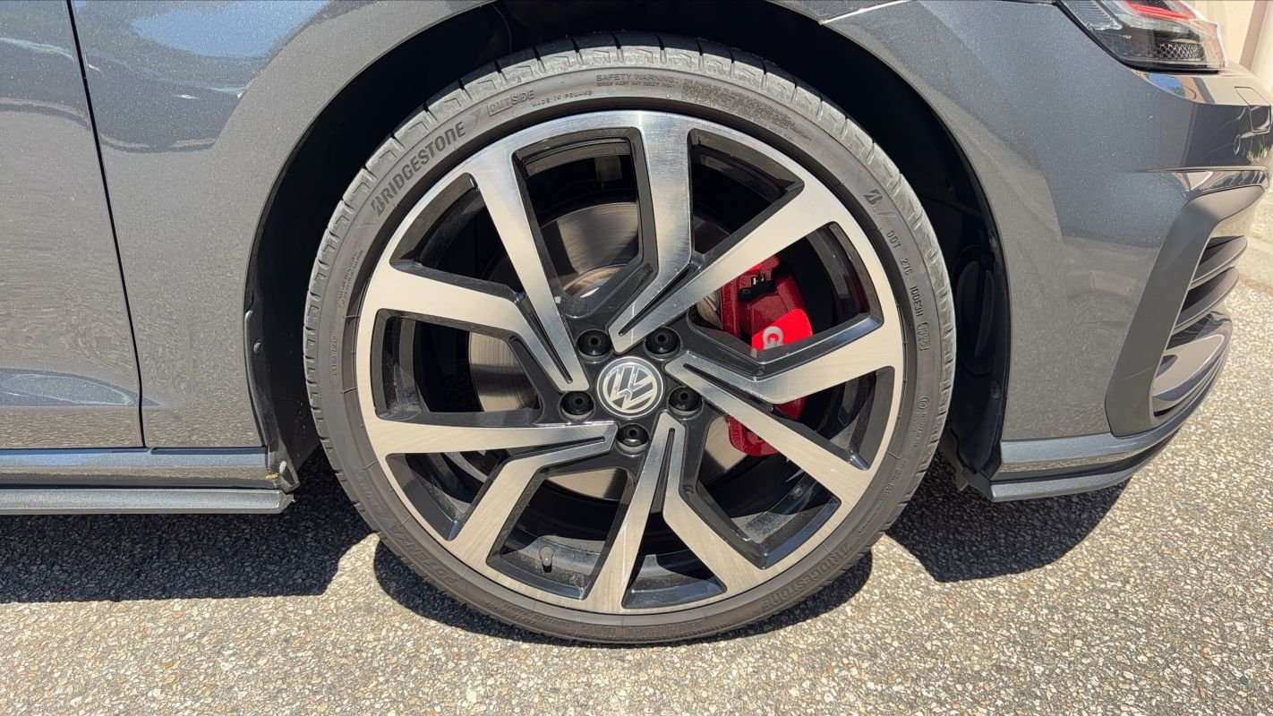 Volkswagen Golf - Photo 17