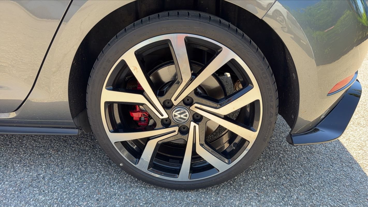Volkswagen Golf - Photo 19