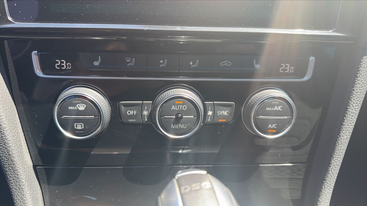 Volkswagen Golf - Photo 22
