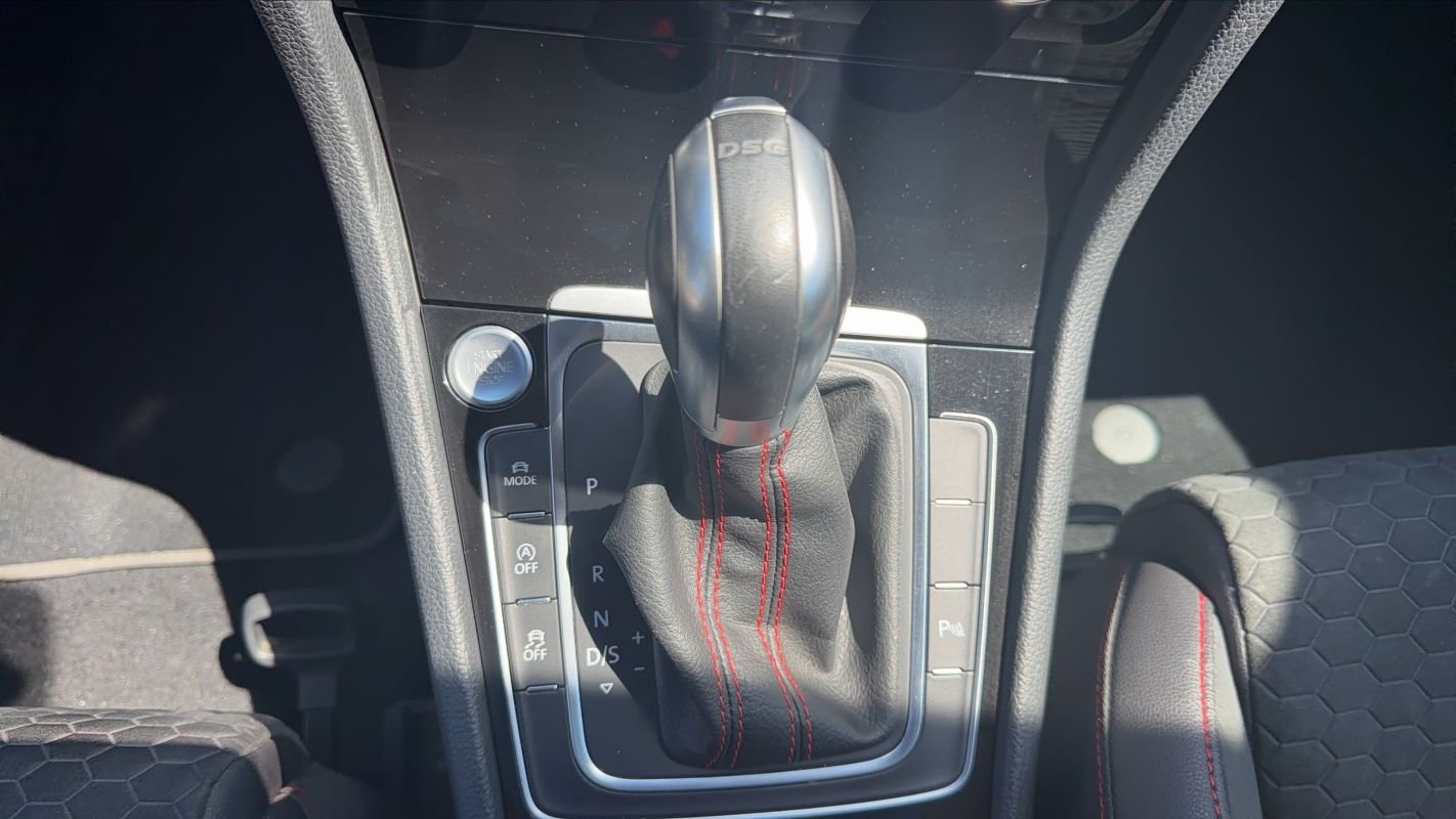 Volkswagen Golf - Photo 25