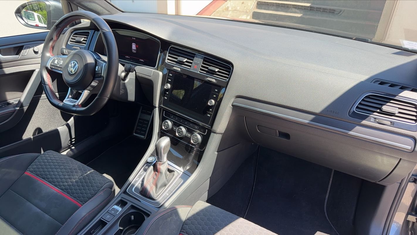 Volkswagen Golf - Photo 10