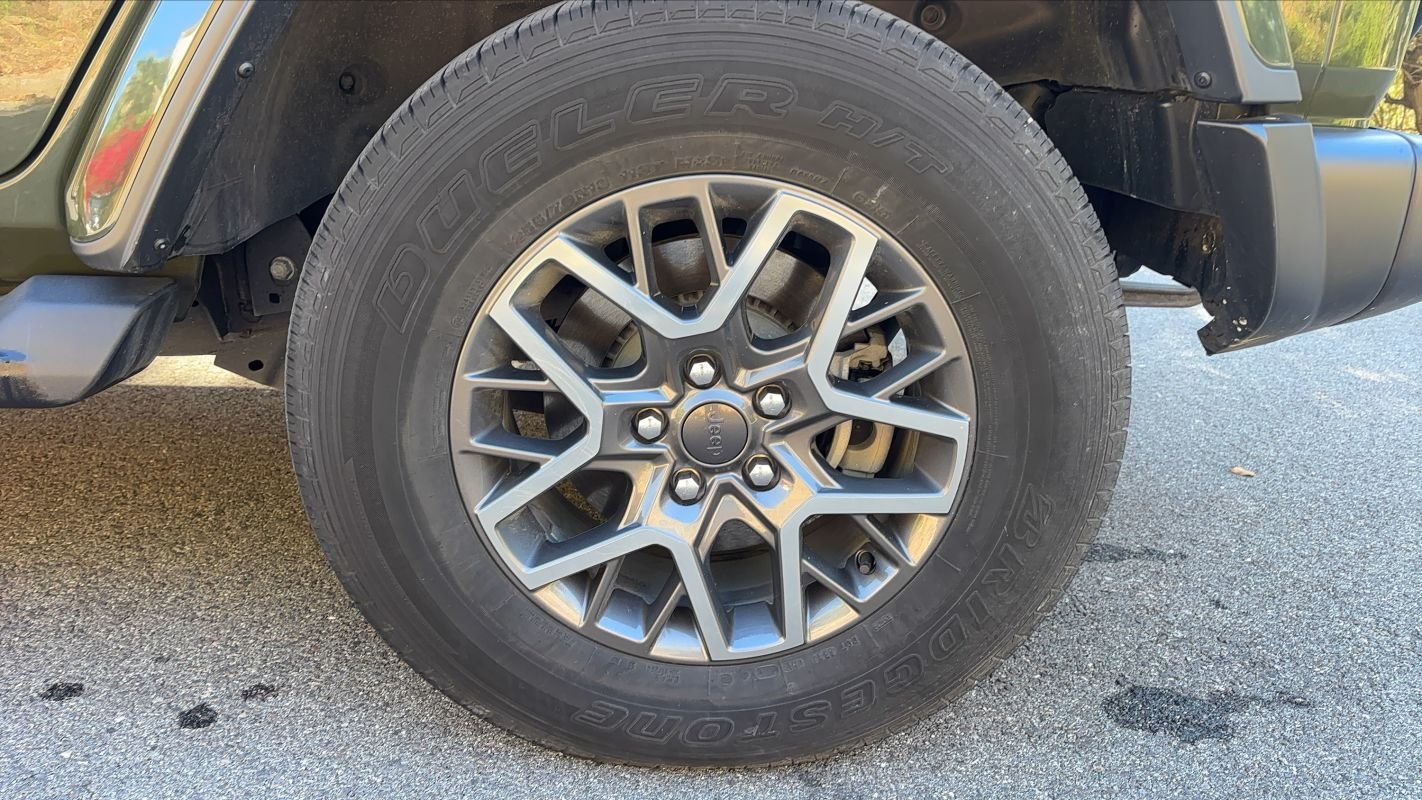 Jeep Wrangler - Photo 19