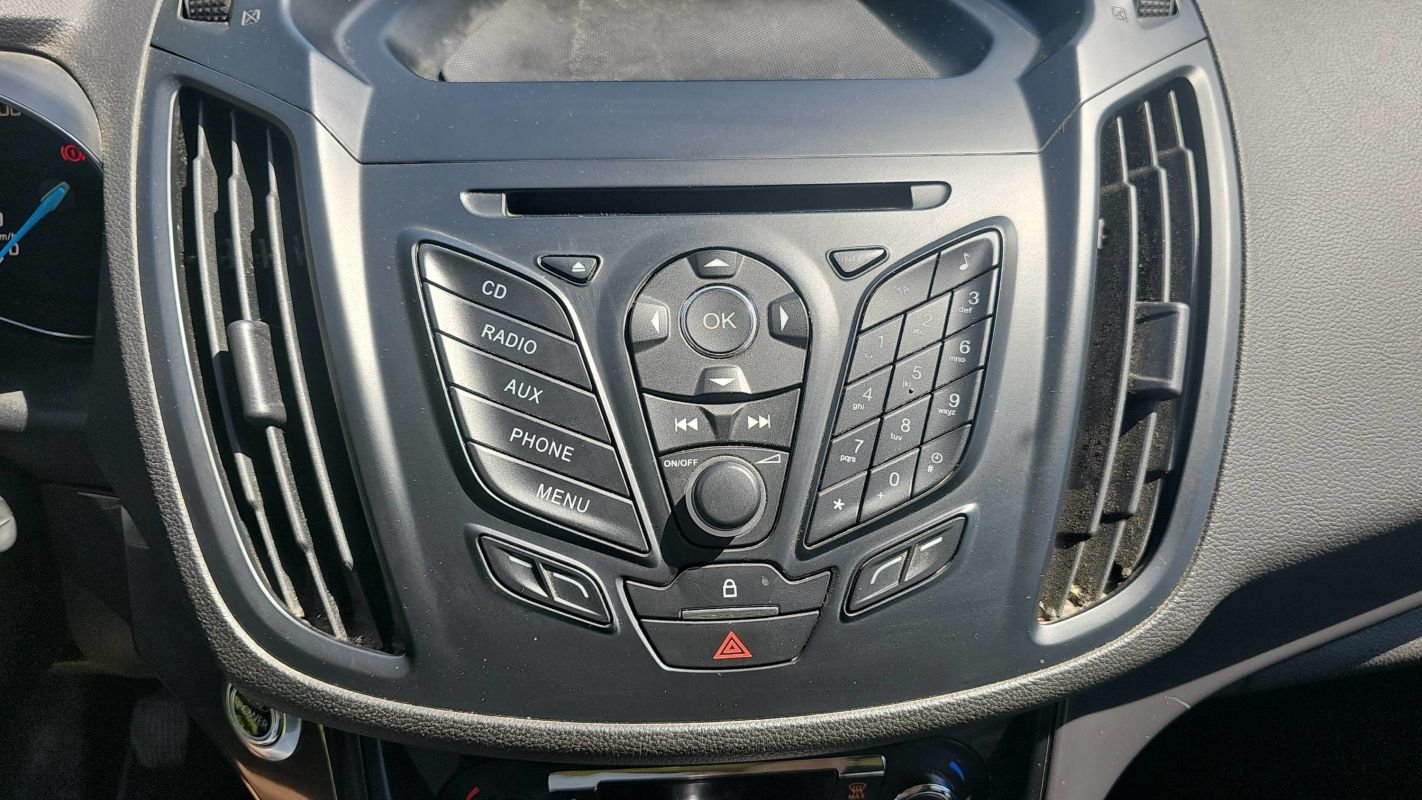 Ford Kuga - Photo 13