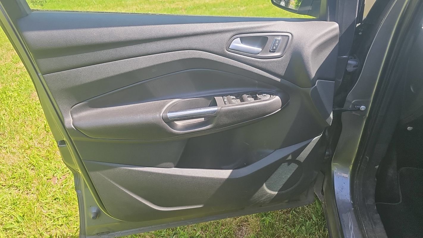 Ford Kuga - Photo 7