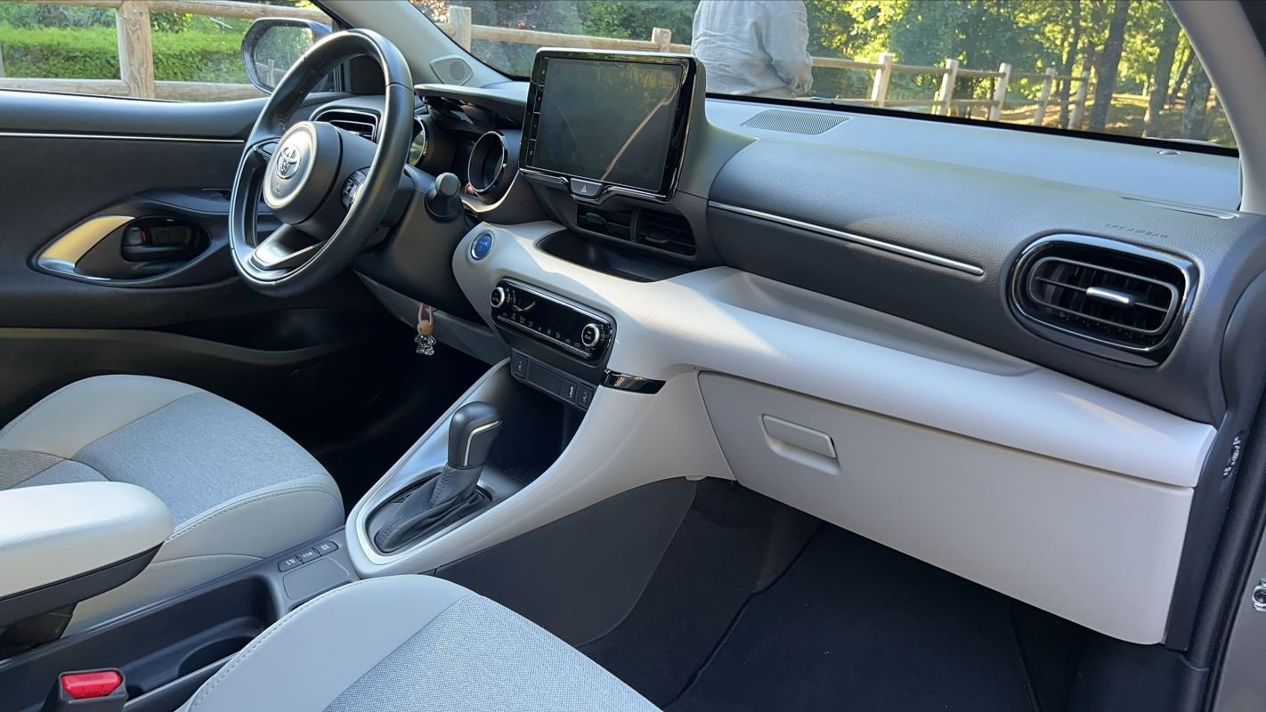 Toyota Yaris - Photo 10