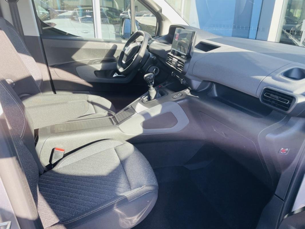 Peugeot Rifter - Photo 19