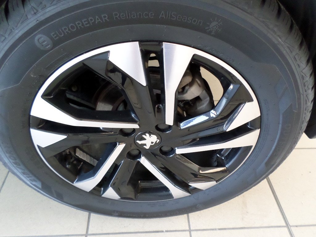 Peugeot 2008 - Photo 10