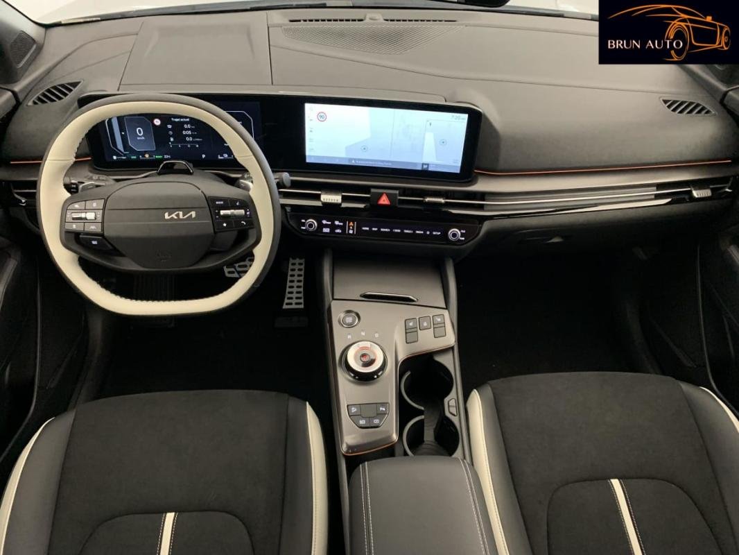 Kia Sportage - Photo 12