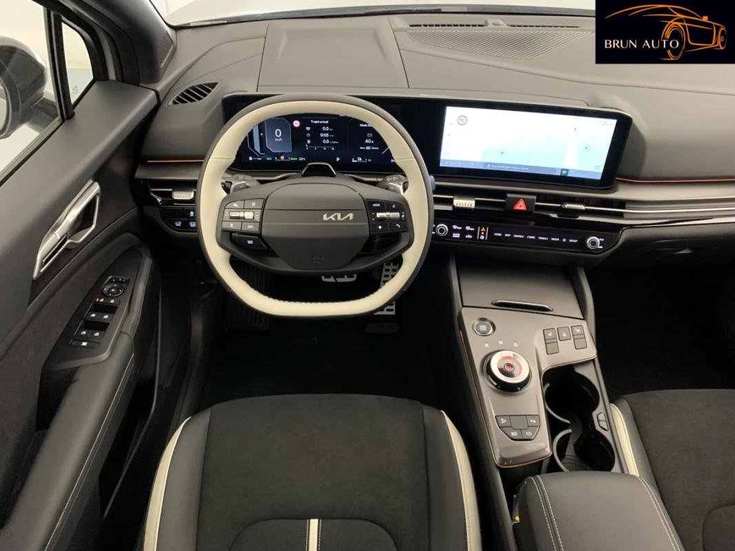 Kia Sportage - Photo 13