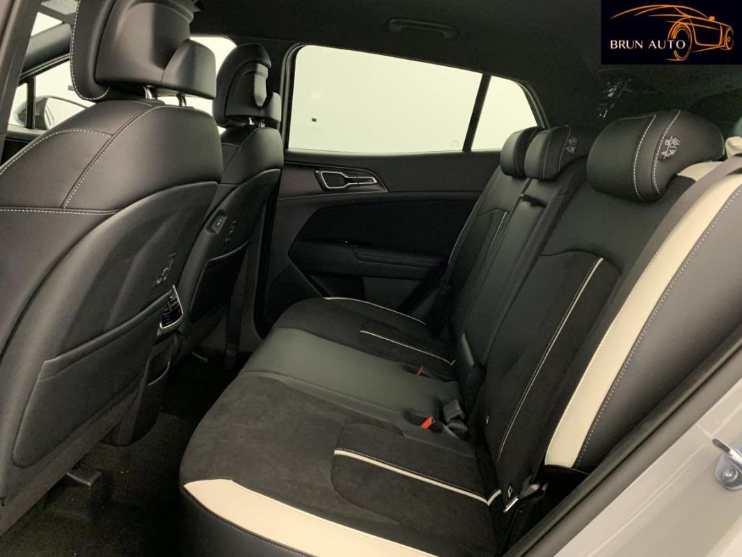 Kia Sportage - Photo 23