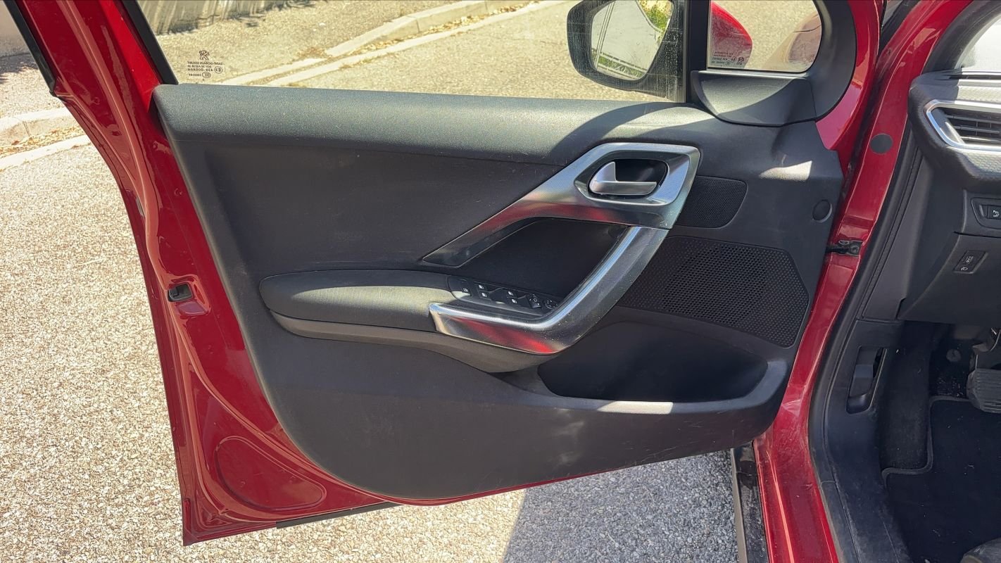 Peugeot 2008 - Photo 7