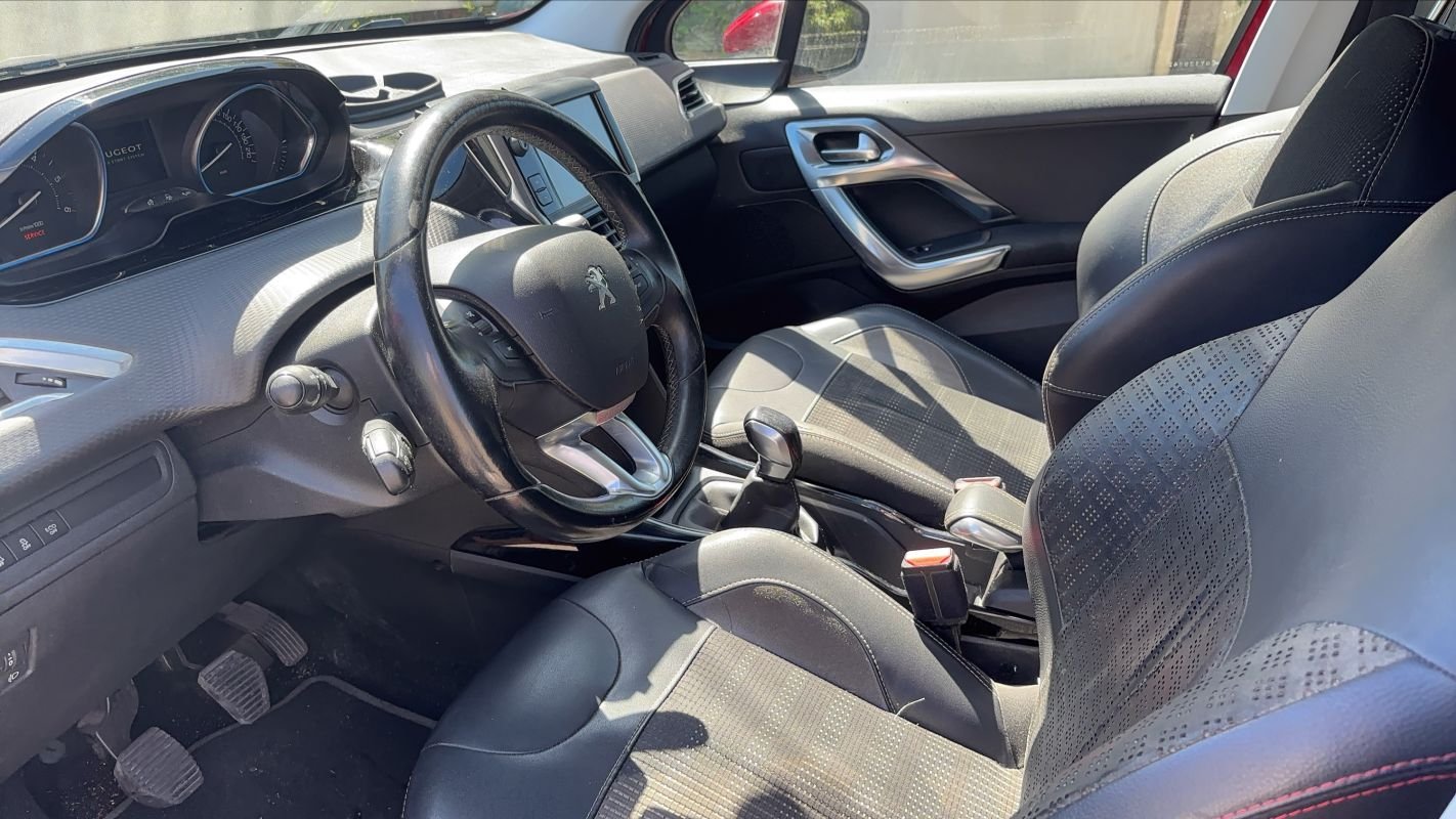 Peugeot 2008 - Photo 8