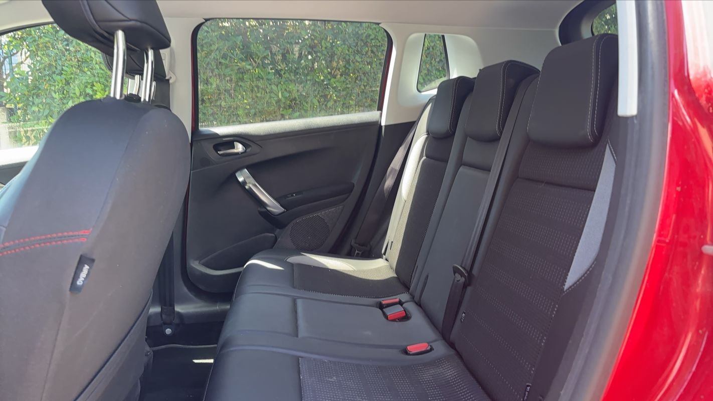 Peugeot 2008 - Photo 9
