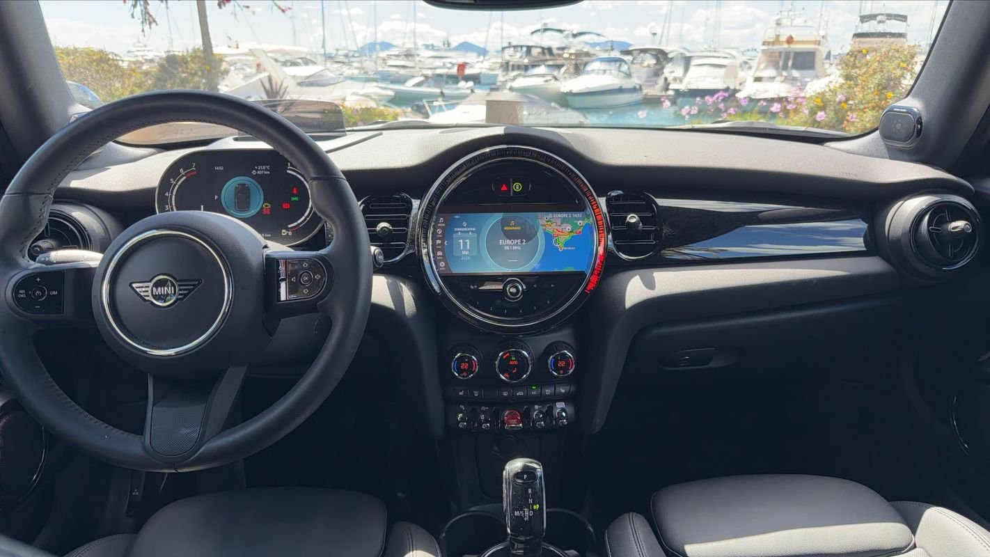 Mini Cabrio - Photo 11