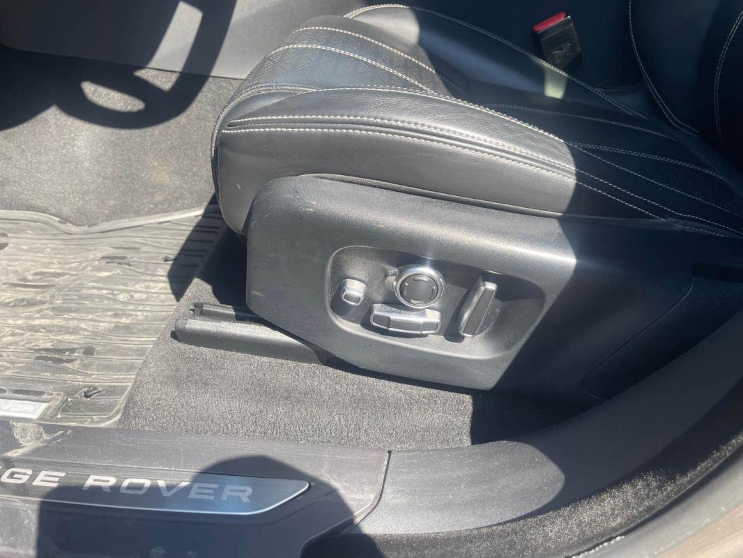Land Rover Range Rover Velar - Photo 17