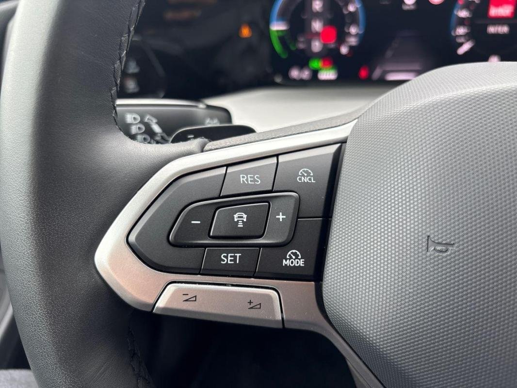 Volkswagen Golf - Photo 21