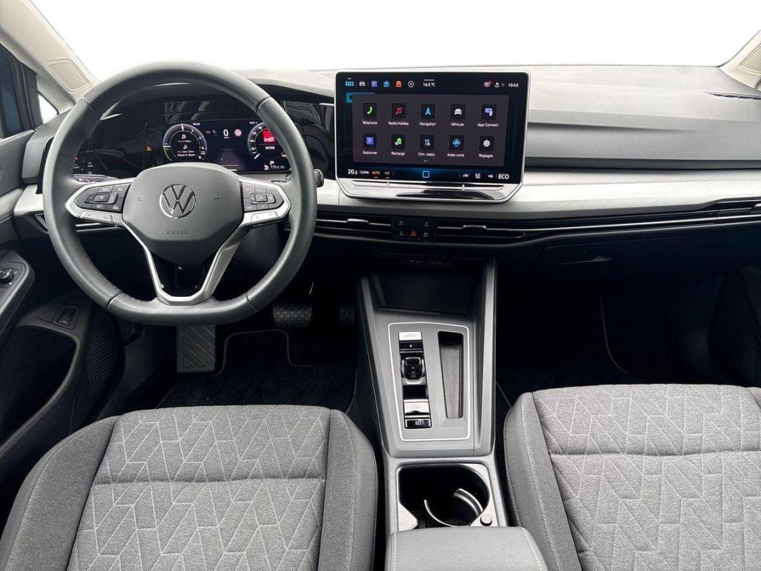 Volkswagen Golf - Photo 8