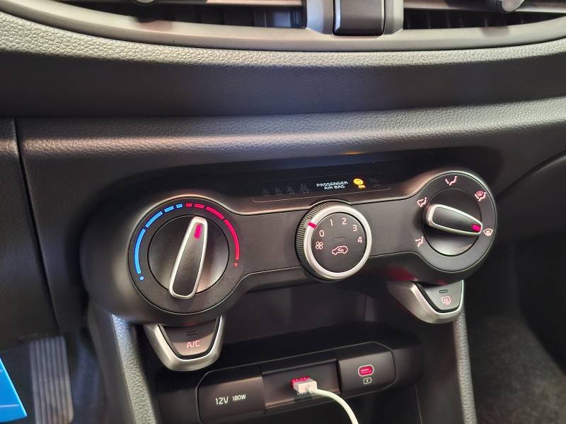 Kia Picanto - Photo 32