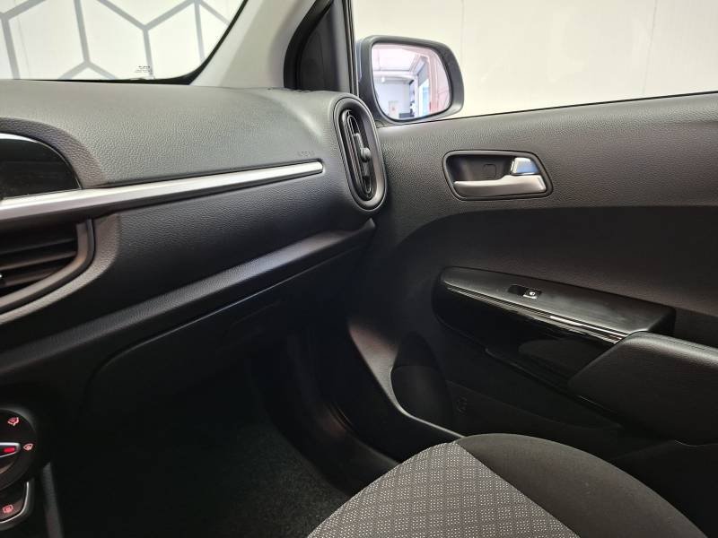 Kia Picanto - Photo 38