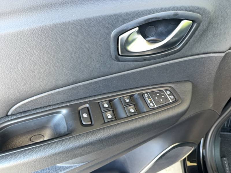 Renault Captur - Photo 18