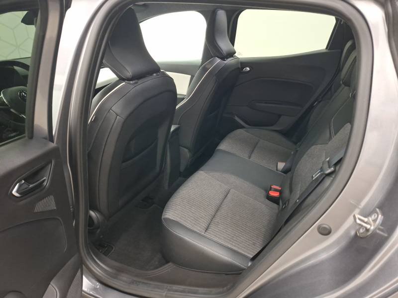 Renault Clio - Photo 25