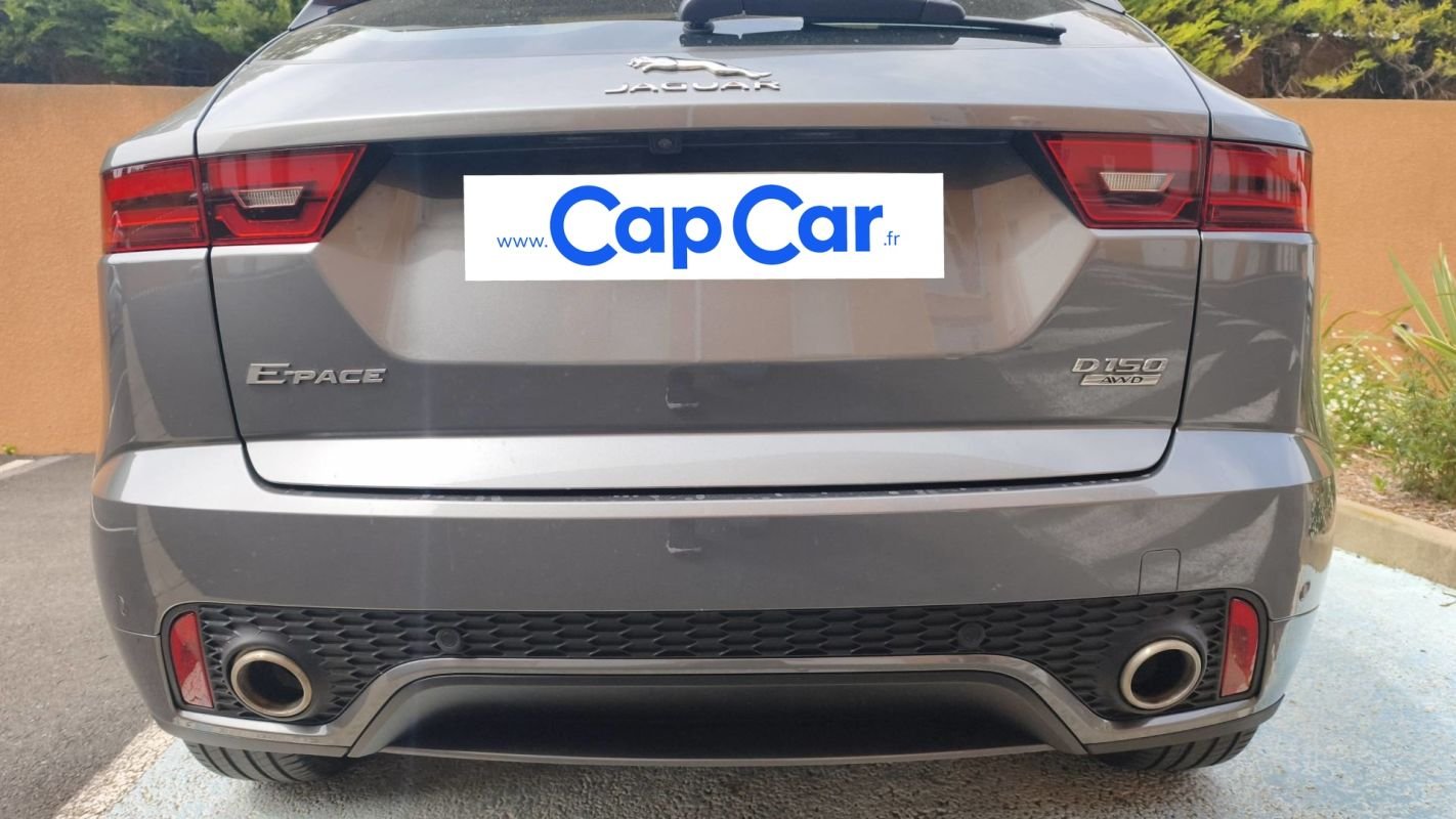 Jaguar E-PACE - Photo 21