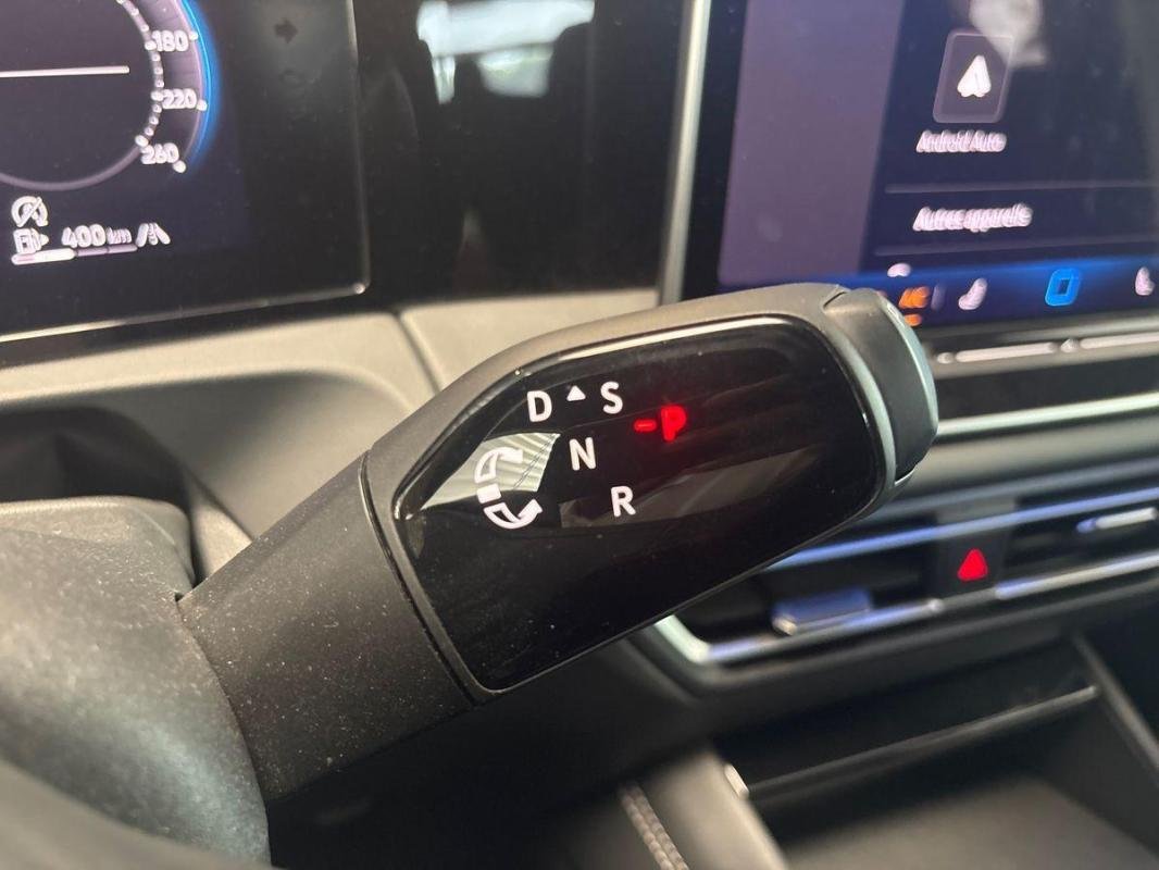 Volkswagen Tiguan - Photo 11