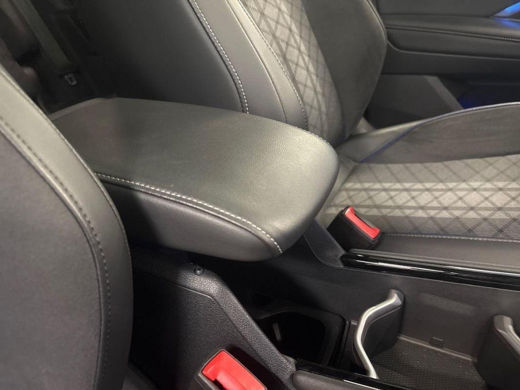 Volkswagen Tiguan - Photo 12